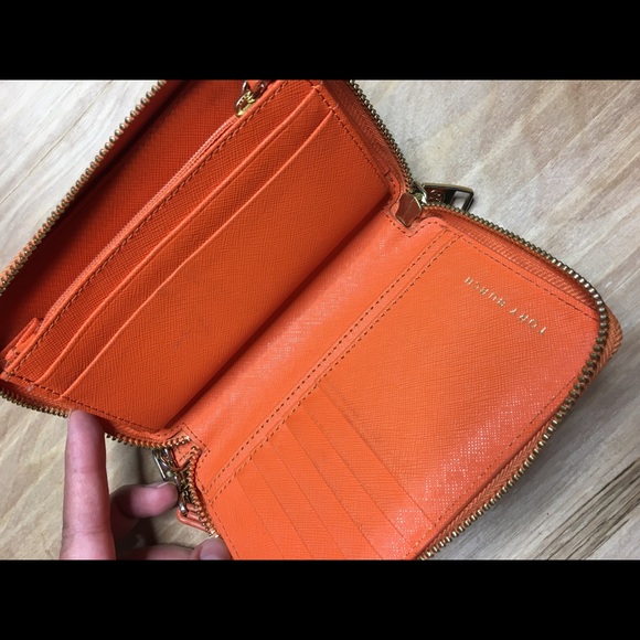 SOLD Tory Burch wristlet - Picture 5 of 5